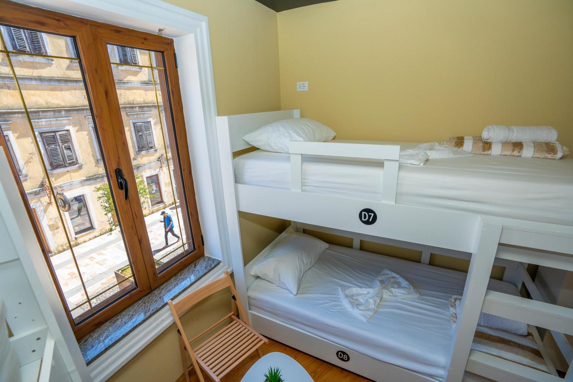 Terrace Hostel & Lounge Bar Shkoder Luaran gambar