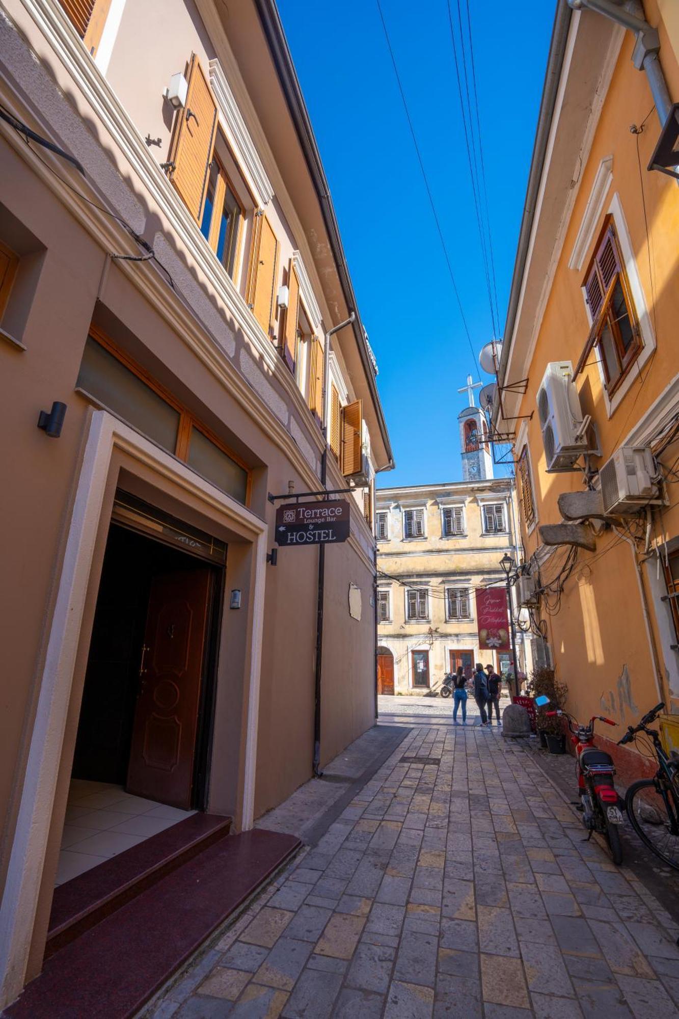 Terrace Hostel & Lounge Bar Shkoder Luaran gambar